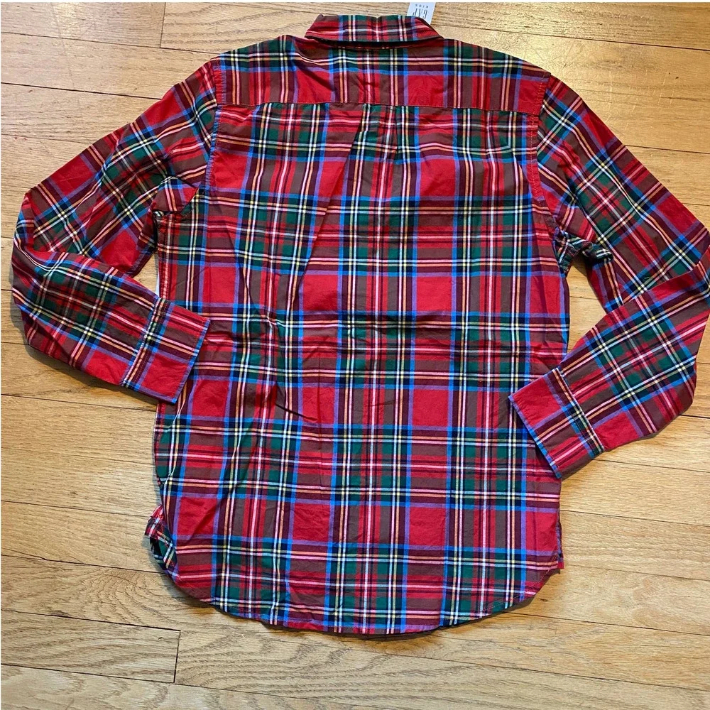 NWT Gap GapKids Plaid Holiday Tartan Plaid Poplin Button-Up Shirt (Size XL/ 12)